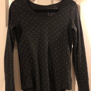Long Sleeve Gray Shirt with Dots